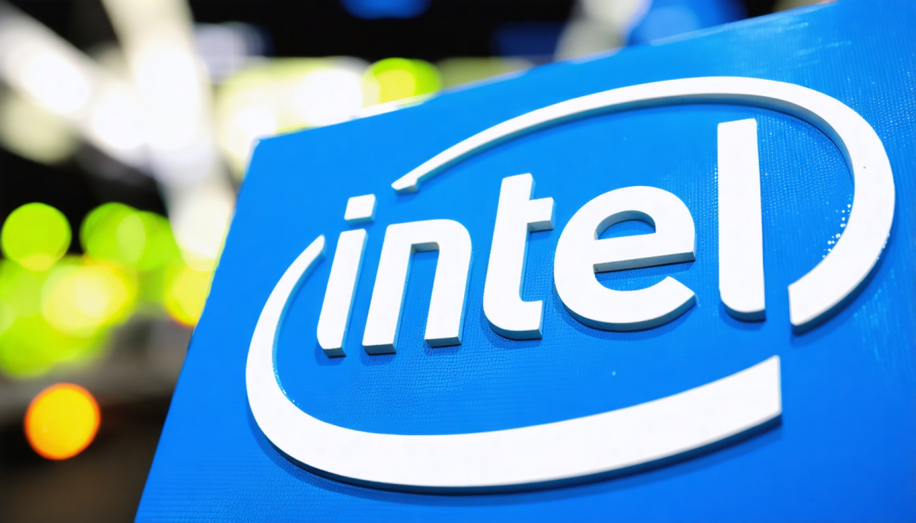 Intel's Stock Price Adventure: Resilience Amidst Global Tech Turbulence